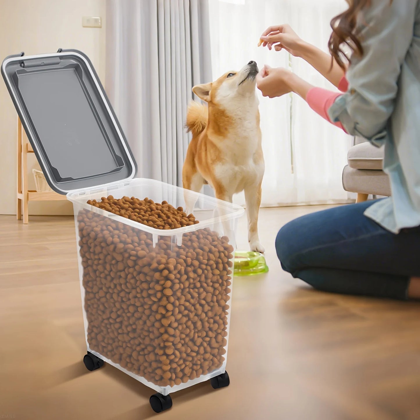 30LBS 11LBS Pet Food Storage Container with Wheels, Clear Plastic Bin with Snap-Lid Seal to Keep Kibble, Pellets Or Seeds Fresh for Dogs, Cats And Birds, 2 Cup Scoop